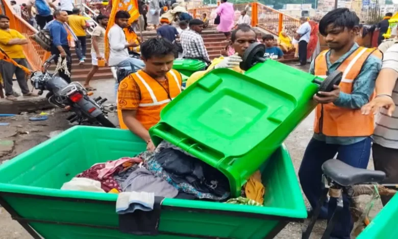 Haridwar Kanwar Mela: Clothes left behind by pilgrims will no longer end up in the trash; the 'Plastic Exchange' campaign will turn them into recycled cotton fiber.