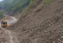 Uttarakhand Weather Alert: Heavy rain alert for Uttarakhand; 'Yellow' warning issued for 4 districts; Badrinath Highway remains open, and river levels are currently safe.