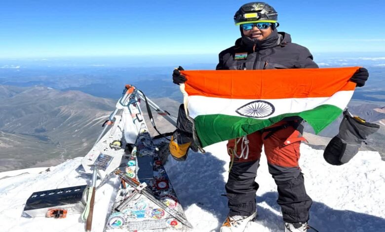 Varsha Patel Mount Elbrus: Varsha Patel, a formidable constable with the Madhya Pradesh Police, hoisted the Tricolour on Mount Elbrus!