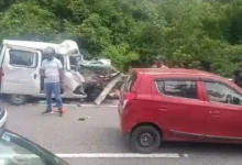 Dehradun News: Horrific accident on the Dehradun-Rishikesh highway; Eeco car mangled; 4 dead, 3 critically injured.