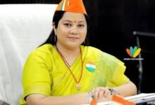 Srinagar Mayor Aarti Bhandari returns to the BJP, joined by 10 councilors; a major shift in Uttarakhand politics.