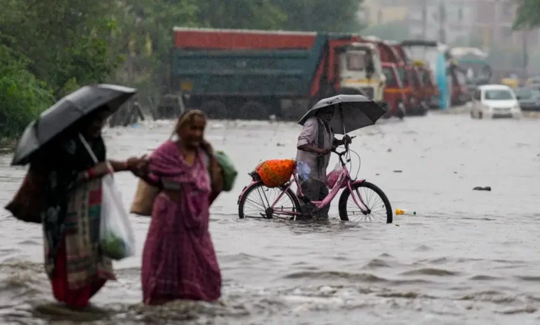India Monsoon Update: Early morning rain in Delhi; heavy rainfall alert from UP to Bengal; find out what the weather will be like in the mountains!