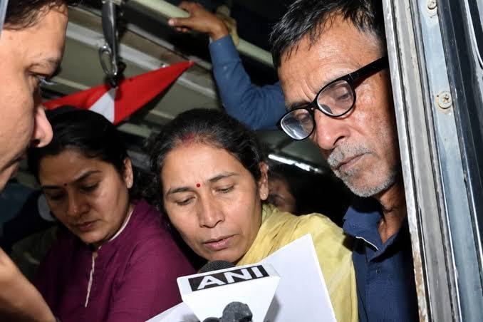 LIU Inspector suspended after failing to get wind of the family's protest in Delhi